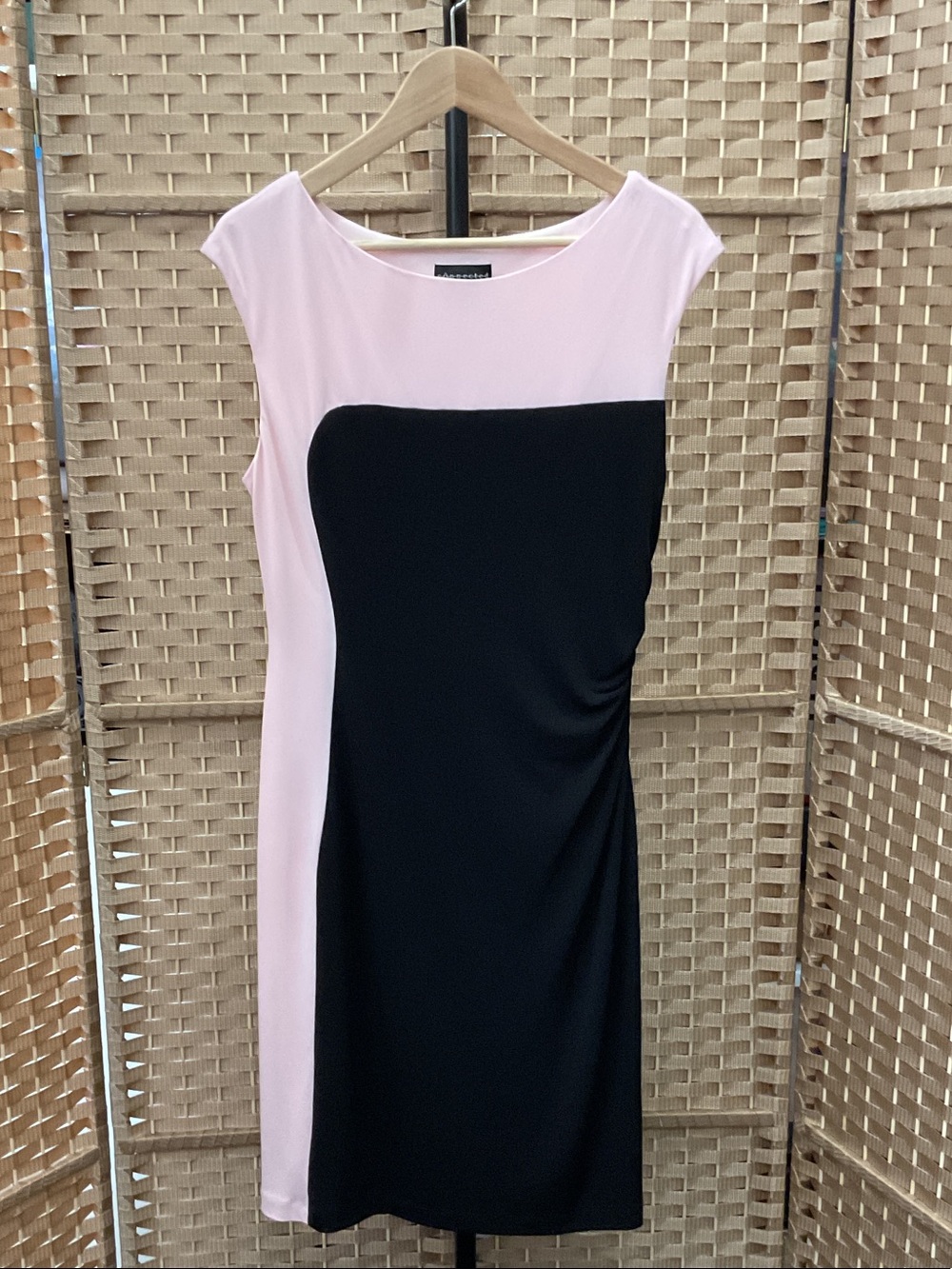 connected apparel Pink and Black Colorblock Sheath Dress